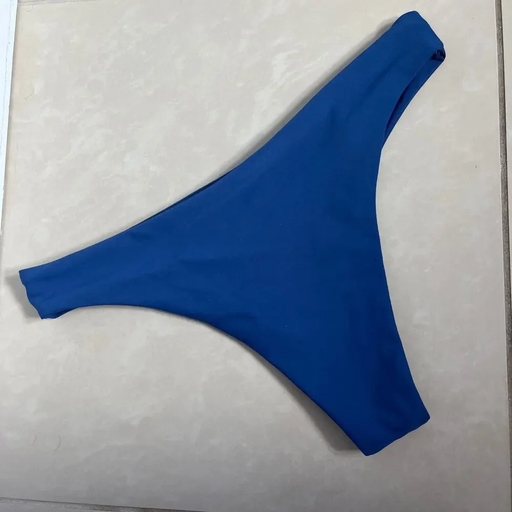 Skatie• ‘Dylan’ Bikini Bottom in NAVY - Picture 5 of 13